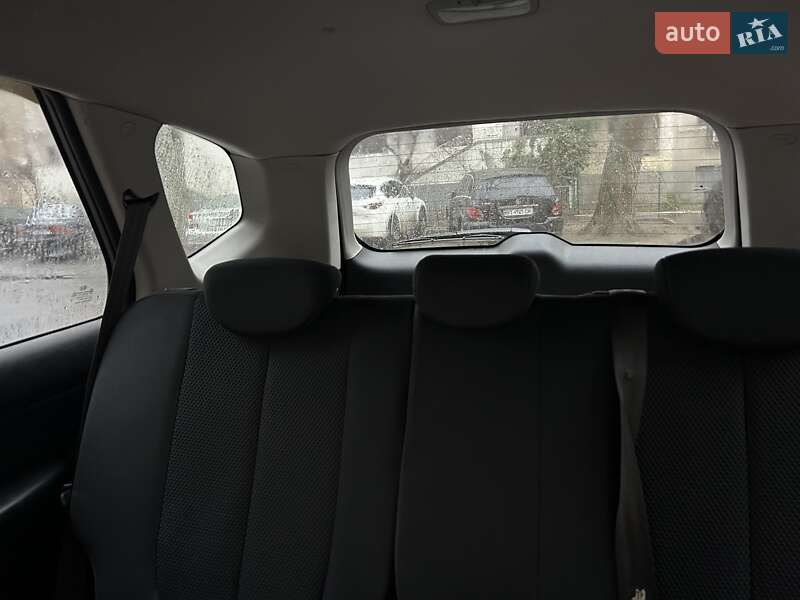 Мікровен Kia Rondo 2012 в Одесі