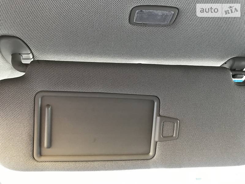Мінівен Kia Sedona 2015 в Києві