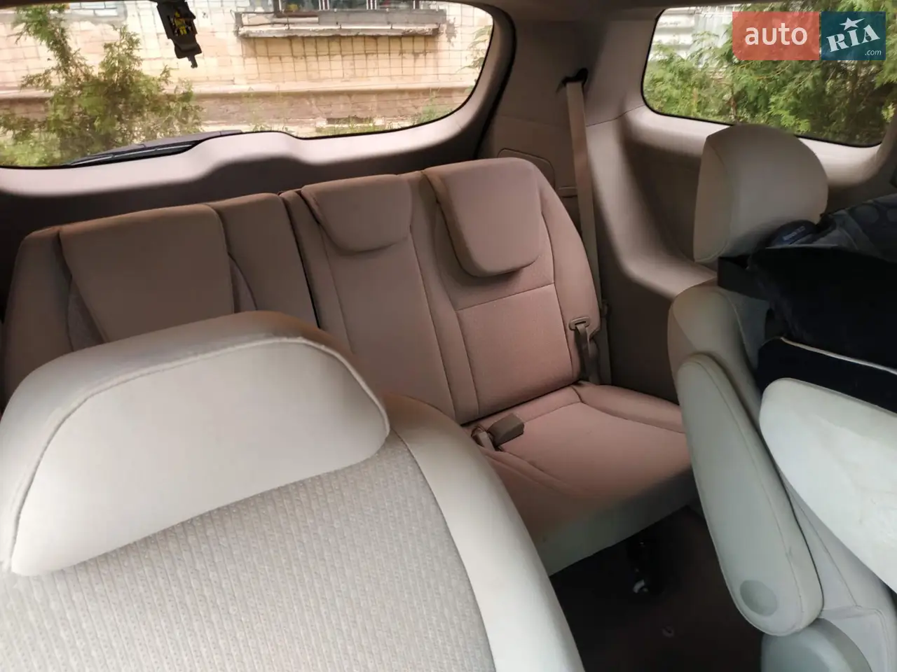 2015 Kia Sedona - мініатюра 6