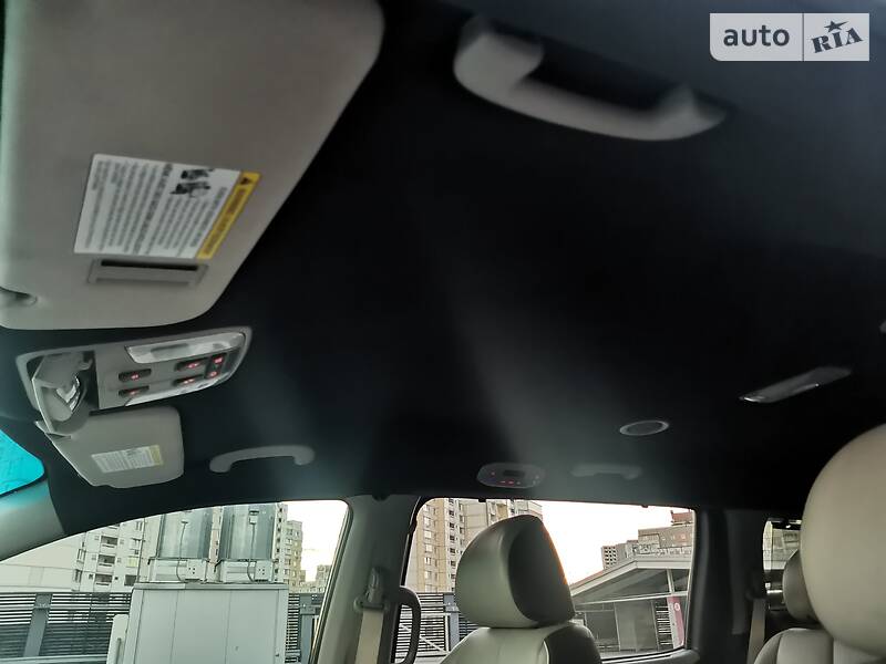 Мінівен Kia Sedona 2017 в Києві