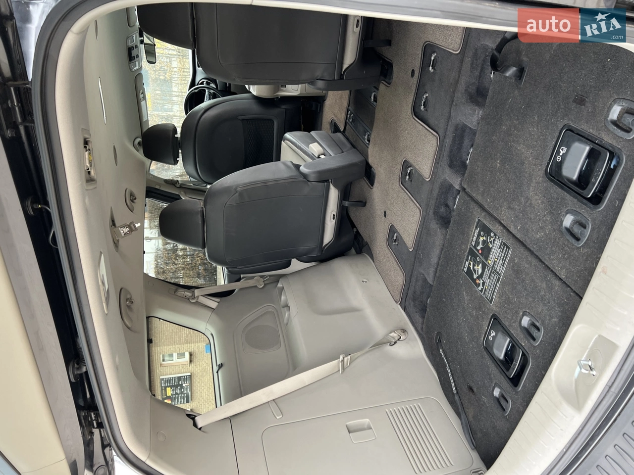 2017 Kia Sedona - мініатюра 23
