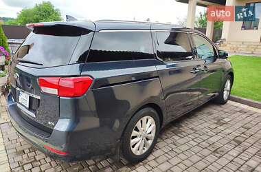 Мінівен Kia Sedona 2015 в 