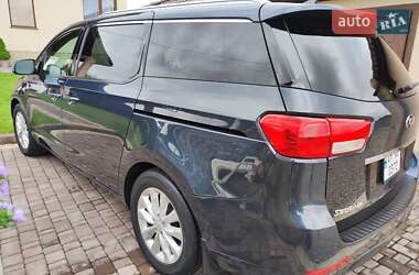 Мінівен Kia Sedona 2015 в 