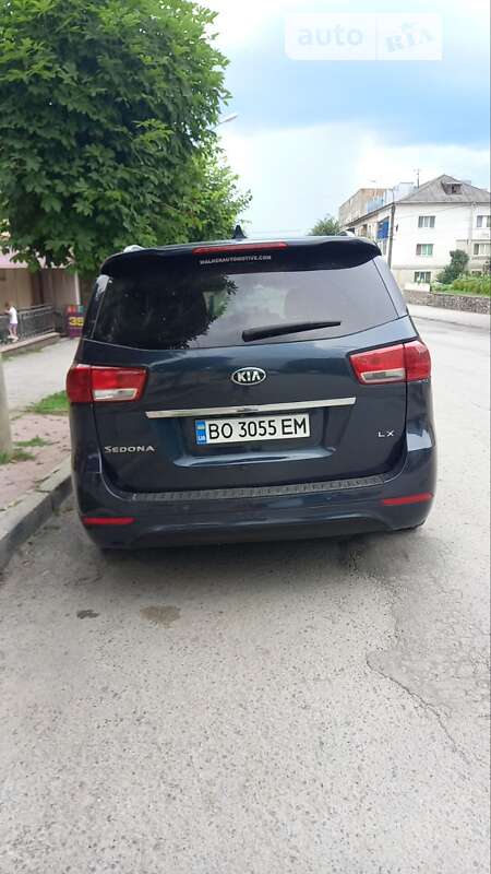 Минивэн Kia Sedona 2015 в Гусятине