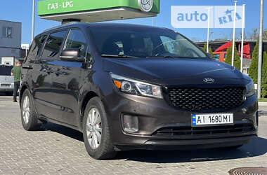 Минивэн Kia Sedona 2017 в Киеве