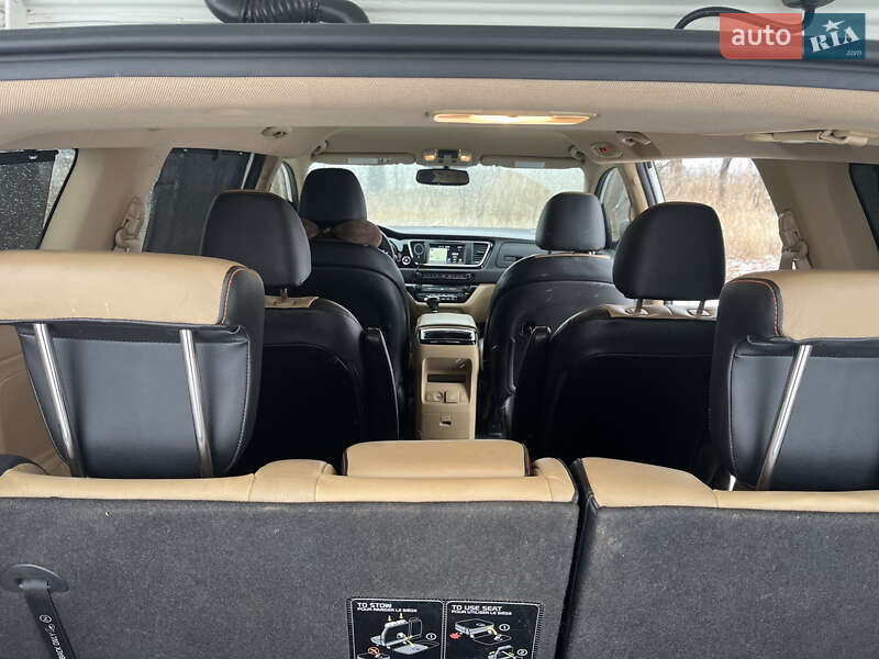 Минивэн Kia Sedona 2015 в Харькове