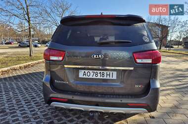 Минивэн Kia Sedona 2016 в Ужгороде