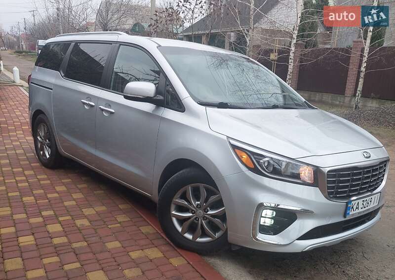 Мінівен Kia Sedona 2019 в Одесі