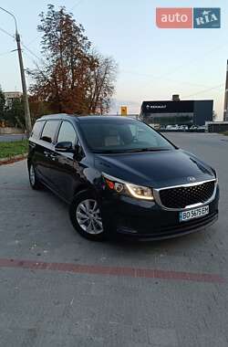 Мінівен Kia Sedona 2015 в Тернополі