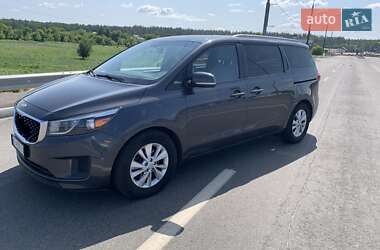 Минивэн Kia Sedona 2015 в 