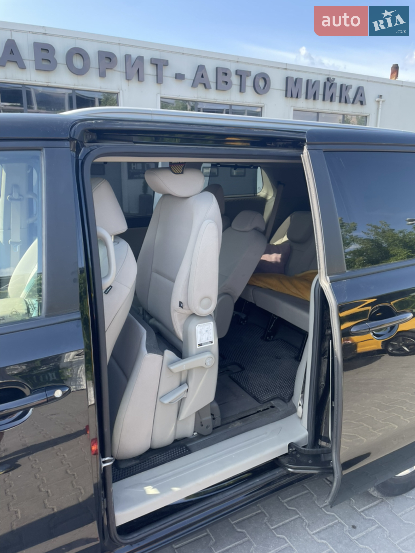 2015 Kia Sedona - мініатюра 12