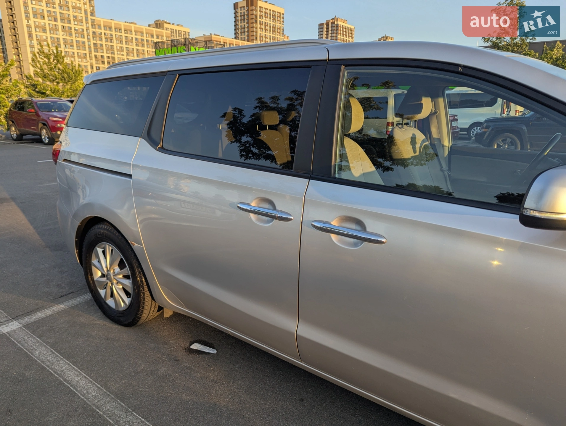 2015 Kia Sedona - мініатюра 3