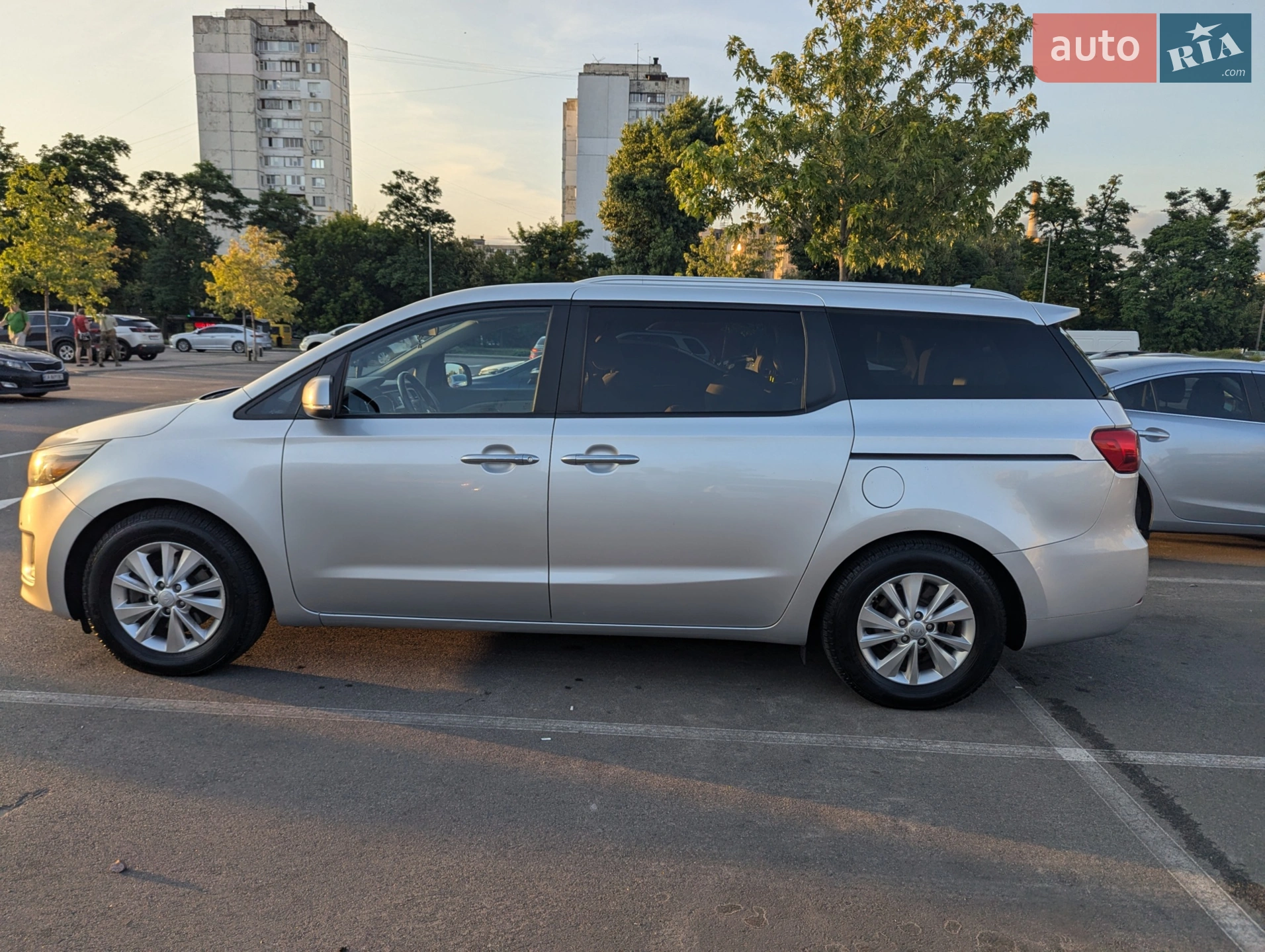 2015 Kia Sedona - мініатюра 6