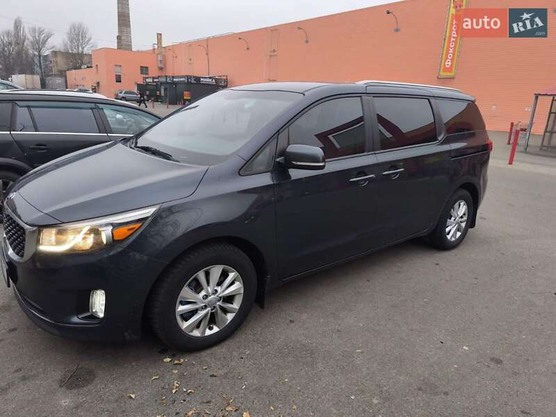 Kia Sedona 2015