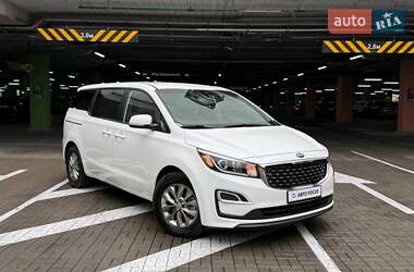 Мінівен Kia Sedona 2020 в Києві