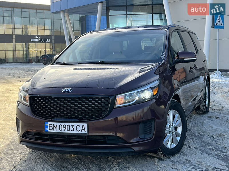Мінівен Kia Sedona 2016 в Києві
