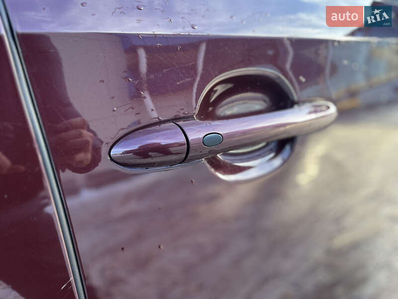 Мінівен Kia Sedona 2016 в Києві