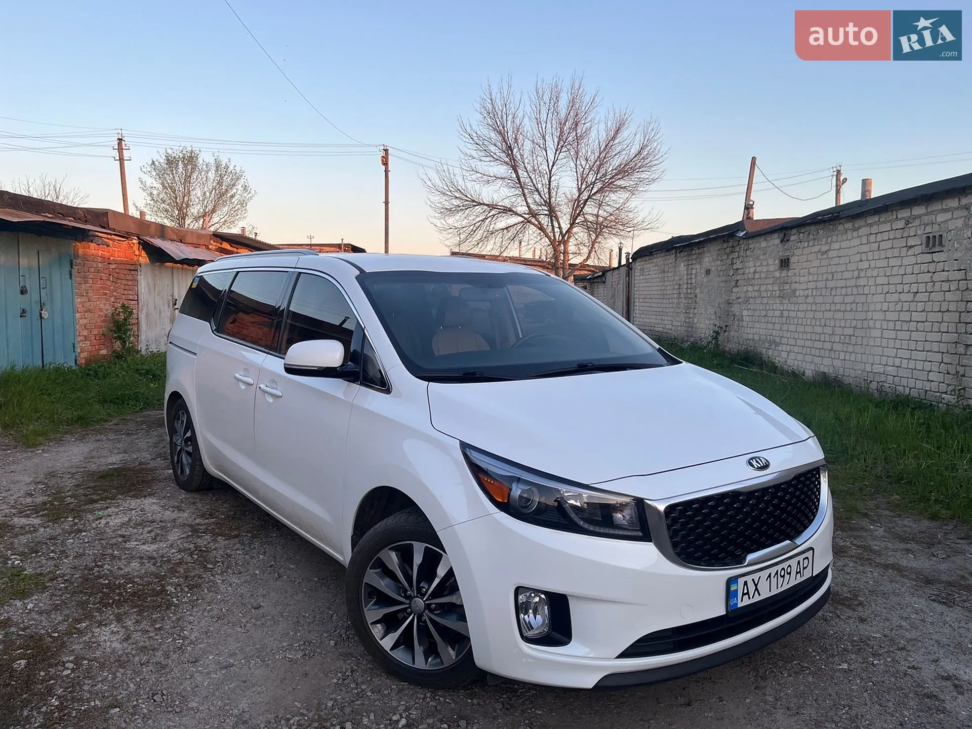 2015 Kia Sedona - мініатюра 8