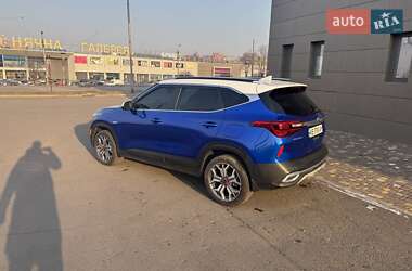 Внедорожник / Кроссовер Kia Seltos 2020 в Кривом Роге