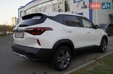 Внедорожник / Кроссовер Kia Seltos 2020 в 