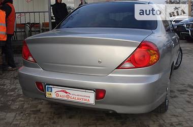 Седан Kia Sephia 2003 в Николаеве