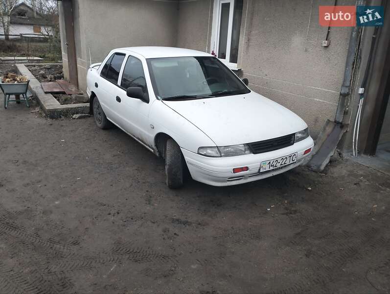 Седан Kia Sephia 1993 в Шептицькому