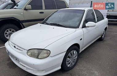 Седан Kia Sephia 2001 в Киеве