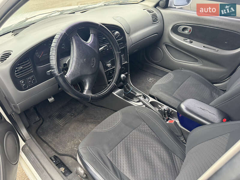 Седан Kia Sephia 2001 в Києві