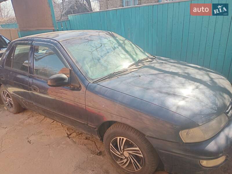 Седан Kia Sephia 1997 в Краматорську