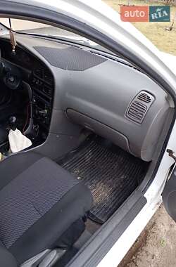 Седан Kia Sephia 2001 в 