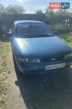 Седан Kia Sephia 1994 в Малині