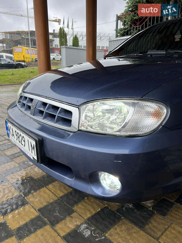 Седан Kia Sephia 2003 в Тернополі