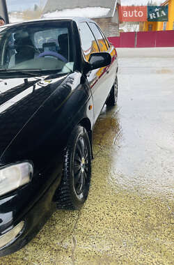 Седан Kia Sephia 1998 в Буковеле