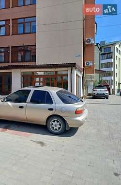 Седан Kia Sephia 1997 в Сколе