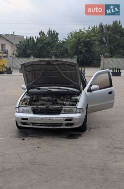 Седан Kia Sephia 1994 в Ровно