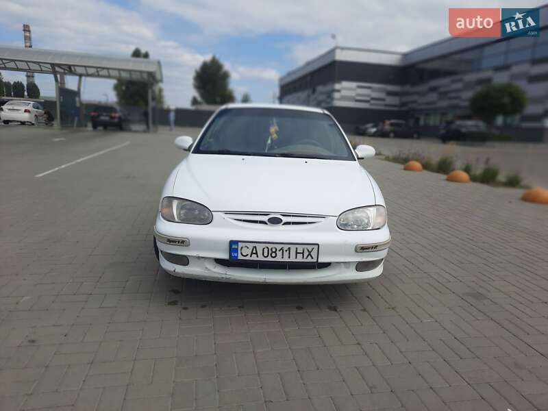 Седан Kia Sephia 2001 в Черкассах