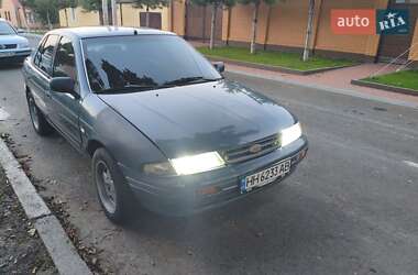 Седан Kia Sephia 1993 в Измаиле