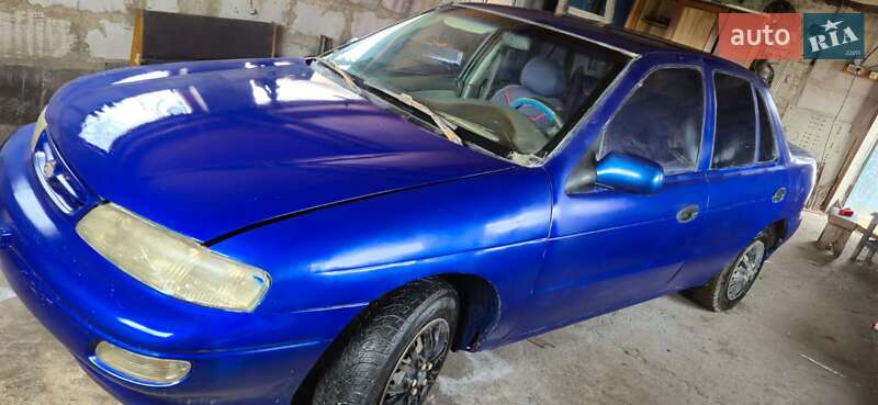 Седан Kia Sephia 1996 в Мироновке