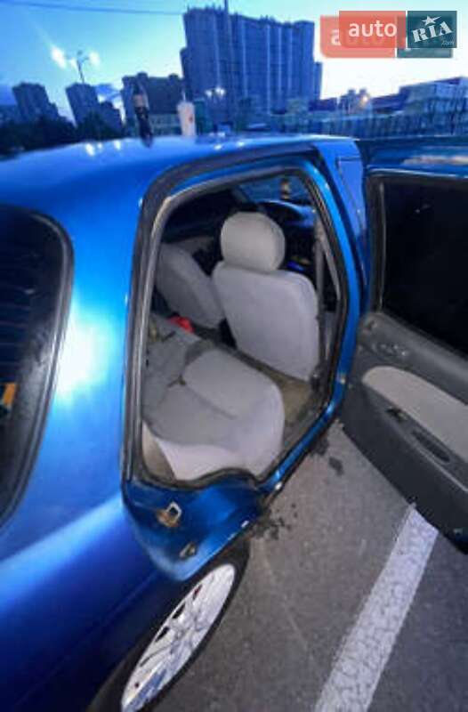 Седан Kia Sephia 1995 в Києві