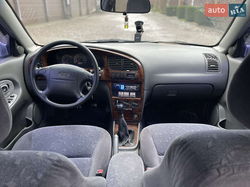 Седан Kia Sephia 2001 в Києві