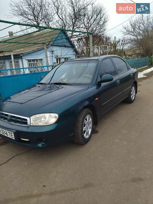 Седан Kia Sephia 2003 в Березівці
