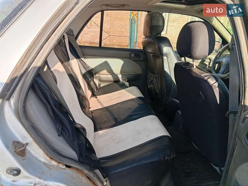 Седан Kia Sephia 1995 в Турійську