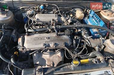 Седан Kia Sephia 1995 в Турійську