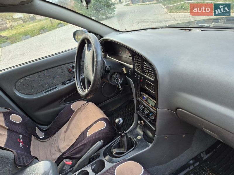 Седан Kia Sephia 2000 в Черновцах