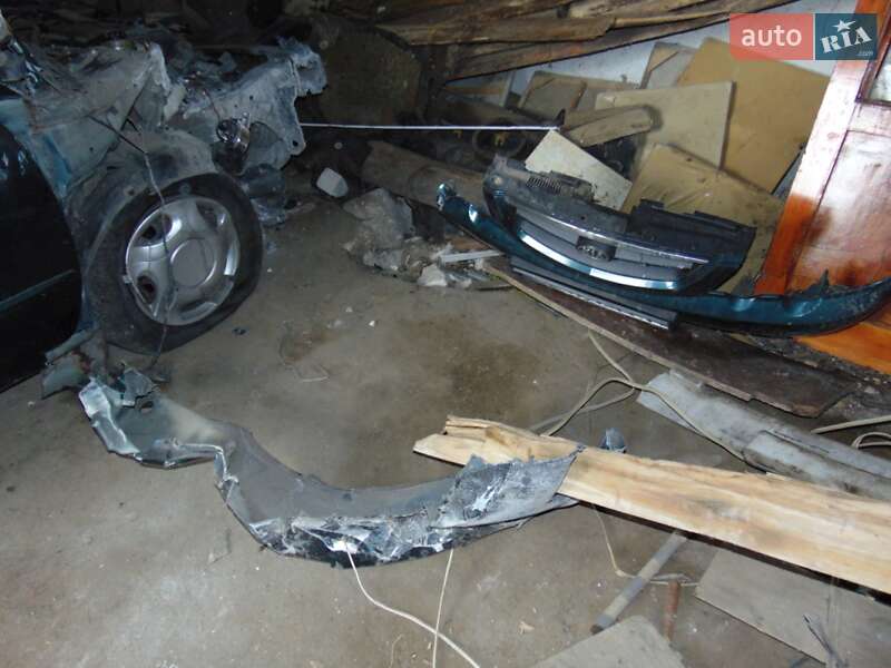 Хетчбек Kia Shuma 2002 в Миколаєві фото 4 Хетчбек Kia Shuma 2002 в Миколаєві