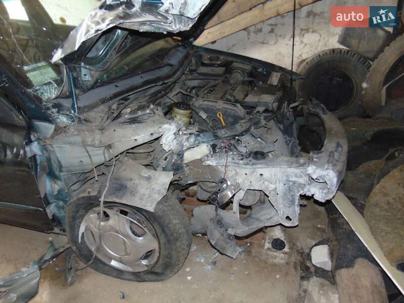 Хетчбек Kia Shuma 2002 в Миколаєві фото 7 Хетчбек Kia Shuma 2002 в Миколаєві