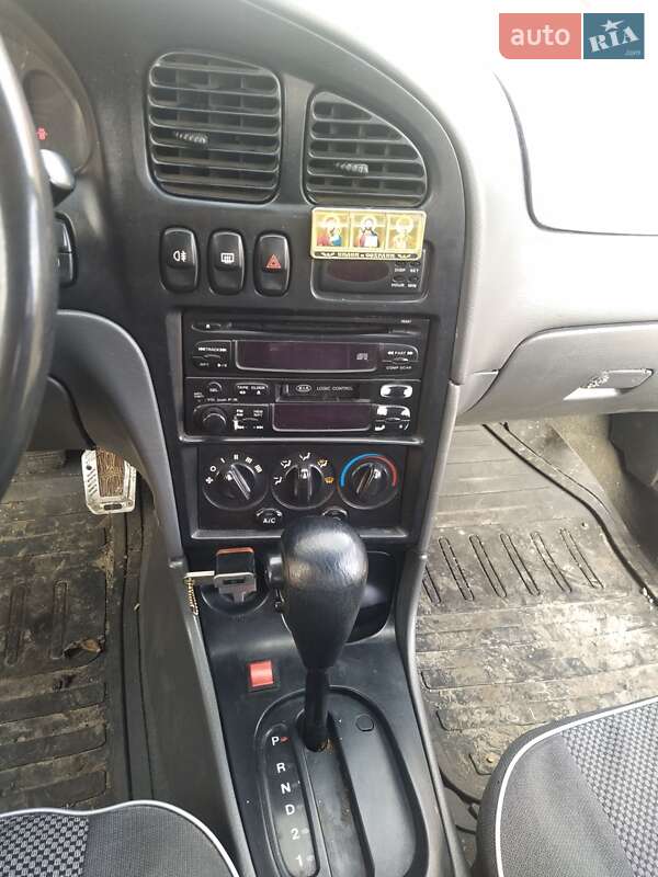Седан Kia Shuma 2000 в Житомирі