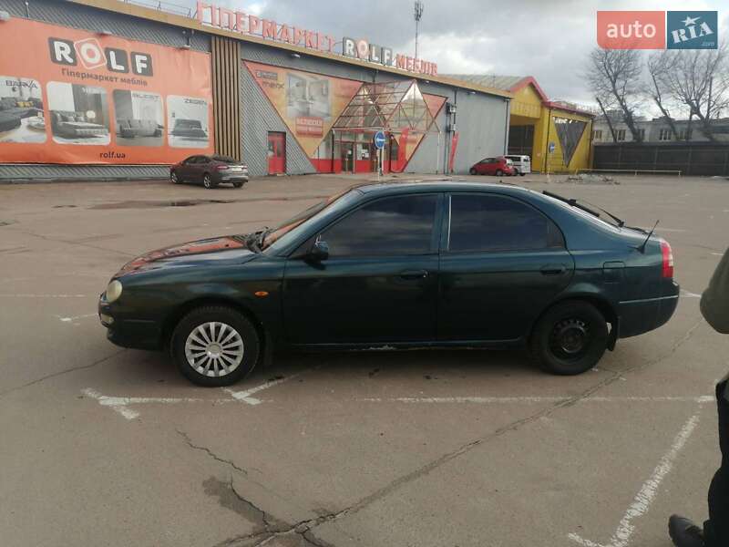 Седан Kia Shuma 2000 в Житомирі