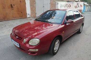 Седан Kia Shuma 2000 в Умани