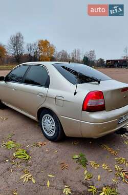 Седан Kia Shuma 2001 в Тростянці